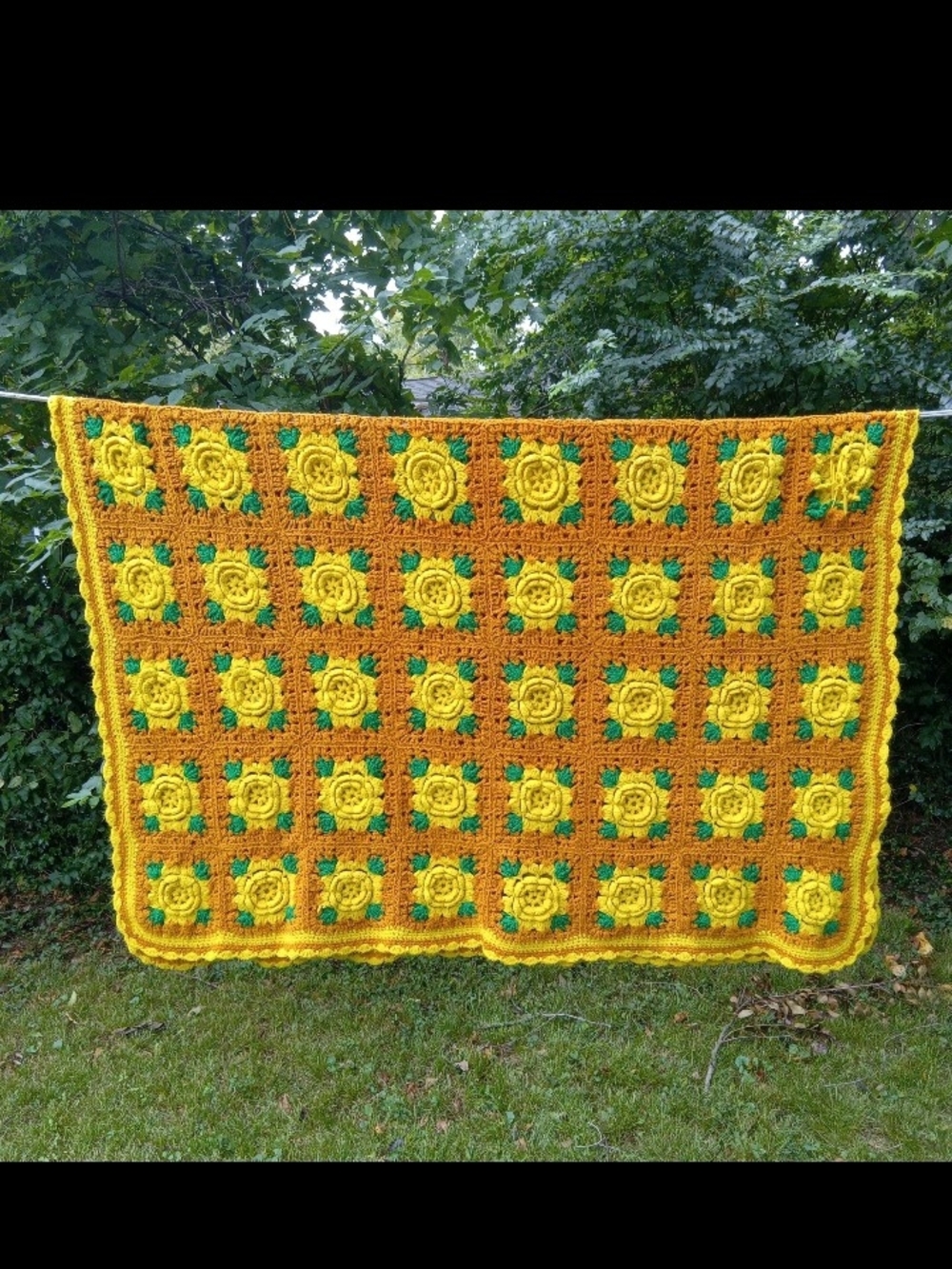 Vtg Handmade Yellow and Orange Crochet 3D Flower Throw Blanket